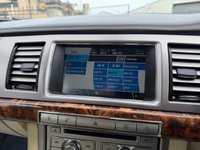 USED 2010 10 JAGUAR XF 3.0d V6 Premium Luxury Saloon 4dr Diesel Auto Euro 5 (240 ps) Last Owner Past 12 Years.Full Service History+Bluetooth+Full Leather+Reversing Camera