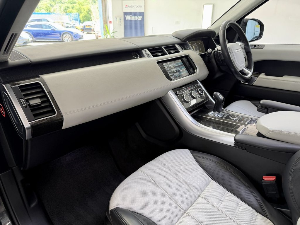 USED 2015 15 LAND ROVER RANGE ROVER SPORT 4.4 SD V8 Autobiography Dynamic SUV 5dr Diesel Auto 4WD Euro 5 (339 ps) 