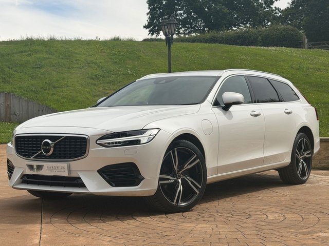 View our VOLVO V90