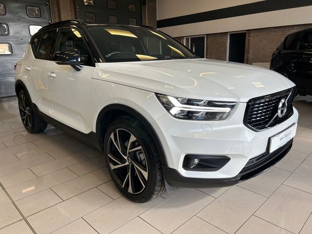 View our Volvo Xc40 2.0 T4 R-Design Pro SUV 5dr Petrol Auto AWD Euro 6 (s/s) (190 ps)