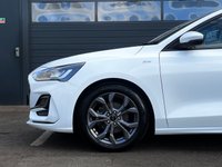 USED 2023 72 FORD FOCUS 1.0T EcoBoost ST-Line Hatchback 5dr Petrol Manual Euro 6 (s/s) (125 ps) ***1OWNER+NAV+CRUISE+APPLEPLAY+PARKAID+PRIVACY*** (1Owner,Nav,Cruise,ParkAid,ApplePlay,FSH,7K)
