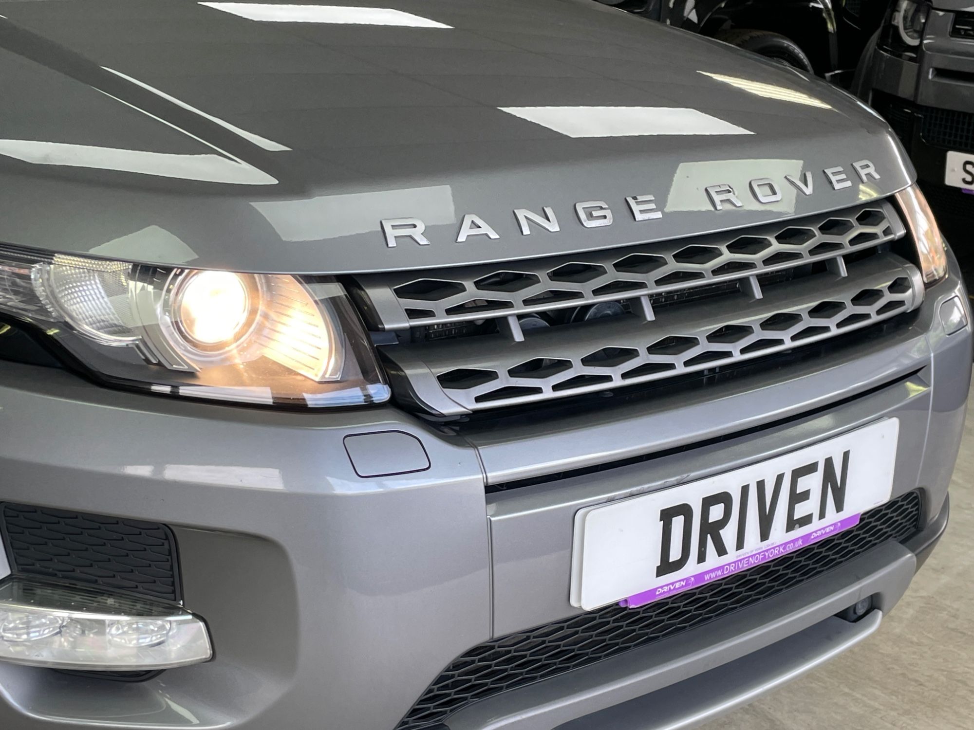 USED 2012 A LAND ROVER RANGE ROVER EVOQUE 2.2 SD4 Pure SUV 5dr Diesel Auto 4WD Euro 5 (190 ps) 