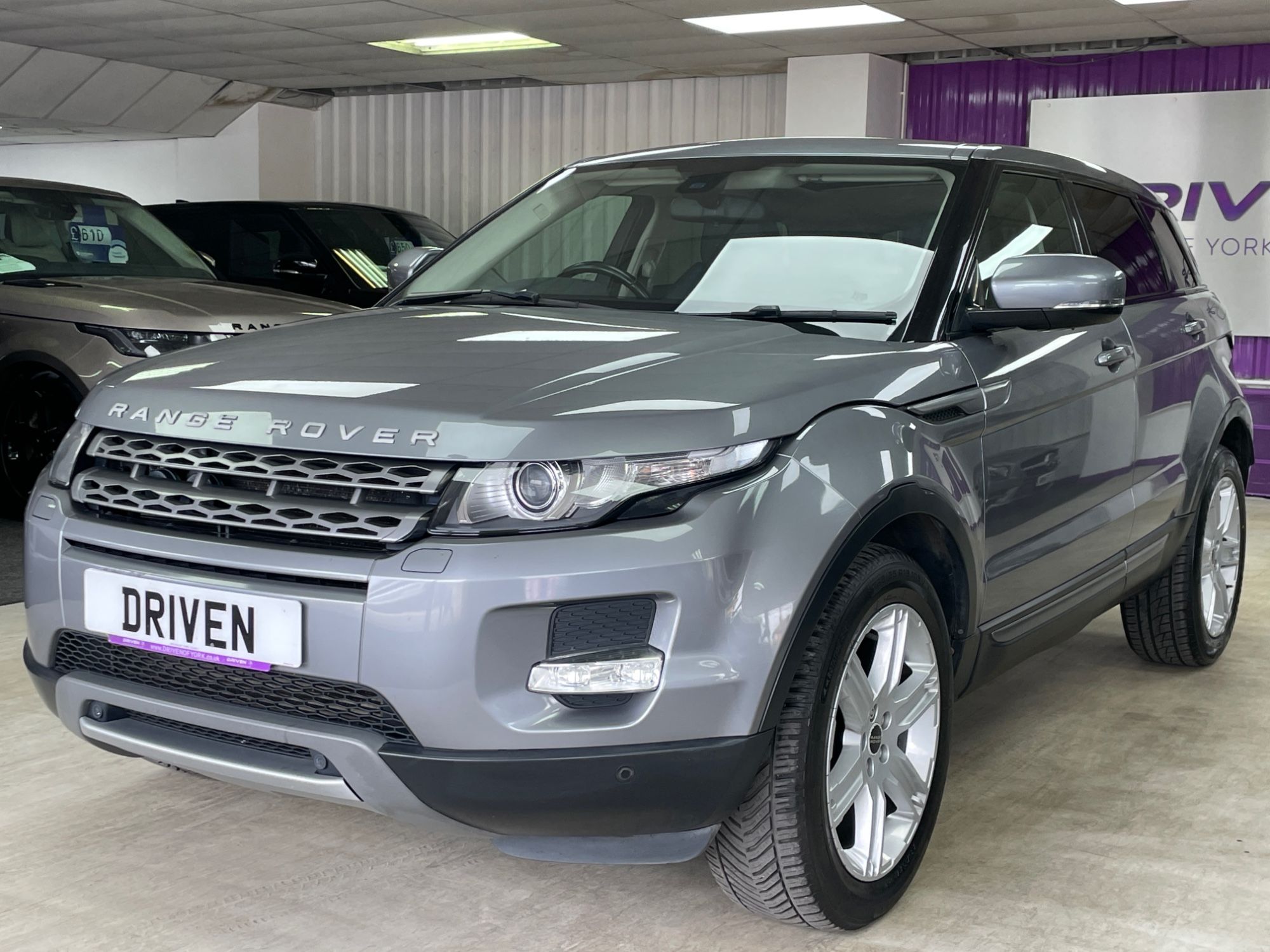 USED 2012 A LAND ROVER RANGE ROVER EVOQUE 2.2 SD4 Pure SUV 5dr Diesel Auto 4WD Euro 5 (190 ps) 