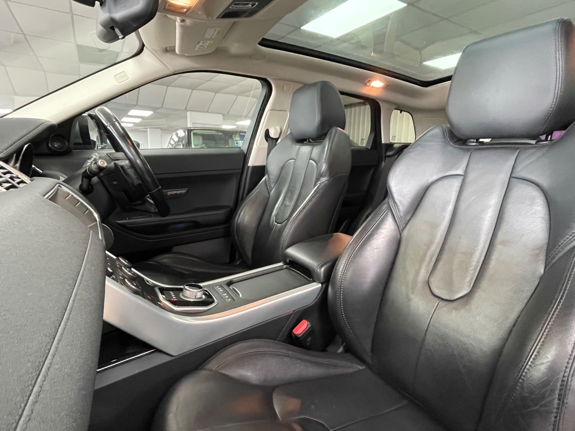 USED 2012 A LAND ROVER RANGE ROVER EVOQUE 2.2 SD4 Pure SUV 5dr Diesel Auto 4WD Euro 5 (190 ps) 