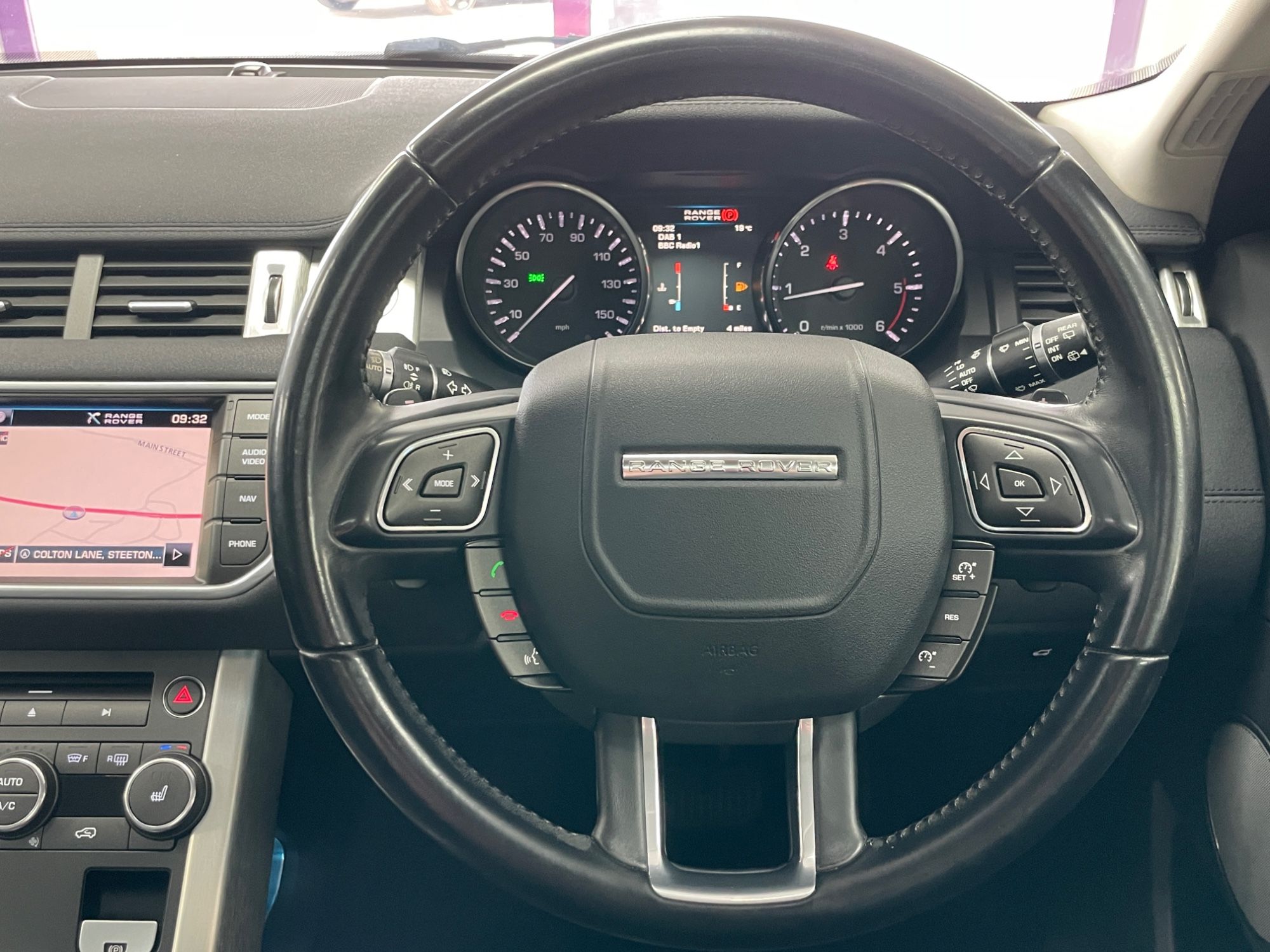 USED 2012 A LAND ROVER RANGE ROVER EVOQUE 2.2 SD4 Pure SUV 5dr Diesel Auto 4WD Euro 5 (190 ps) 