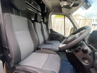 USED 2023 72 RENAULT MASTER LH35 BUSINESS + LWB HIGH ROOF 2.0 DCI 135PS One Company Owner, 30000 miles, Rare LWB Full Hightop With Air Con, Parking Sensors & Low Miles!