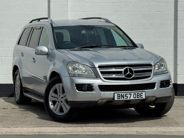 View our Mercedes-Benz GL Class range