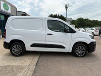 USED 2022 72 PEUGEOT PARTNER Professional Premium L1 1.5 BlueHDi 1000 SWB Diesel Panel Van Manual Euro 6 (s/s) (100 bhp) Recent service with all filters replaced - Only 34,111 miles, Facelift model - EURO 6 (ULEZ compliant) - Built in touchscreen with Satnav connectivity & DAB, Air conditioning, E/W, Bluetooth, rear parking sensors, cruise control, electric power fold mirror's, 3 seats, full bulkhead, ply lined, driver's airbag, side loading door, remote central Locking, Alarm, USB port, steering column radio control, barn rear doors, spare key, finance arranged on site & 6 months premium Autoguard warranty.