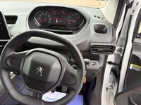 USED 2022 72 PEUGEOT PARTNER Professional Premium L1 1.5 BlueHDi 1000 SWB Diesel Panel Van Manual Euro 6 (s/s) (100 bhp) Recent service with all filters replaced - Only 34,111 miles, Facelift model - EURO 6 (ULEZ compliant) - Built in touchscreen with Satnav connectivity & DAB, Air conditioning, E/W, Bluetooth, rear parking sensors, cruise control, electric power fold mirror's, 3 seats, full bulkhead, ply lined, driver's airbag, side loading door, remote central Locking, Alarm, USB port, steering column radio control, barn rear doors, spare key, finance arranged on site & 6 months premium Autoguard warranty.