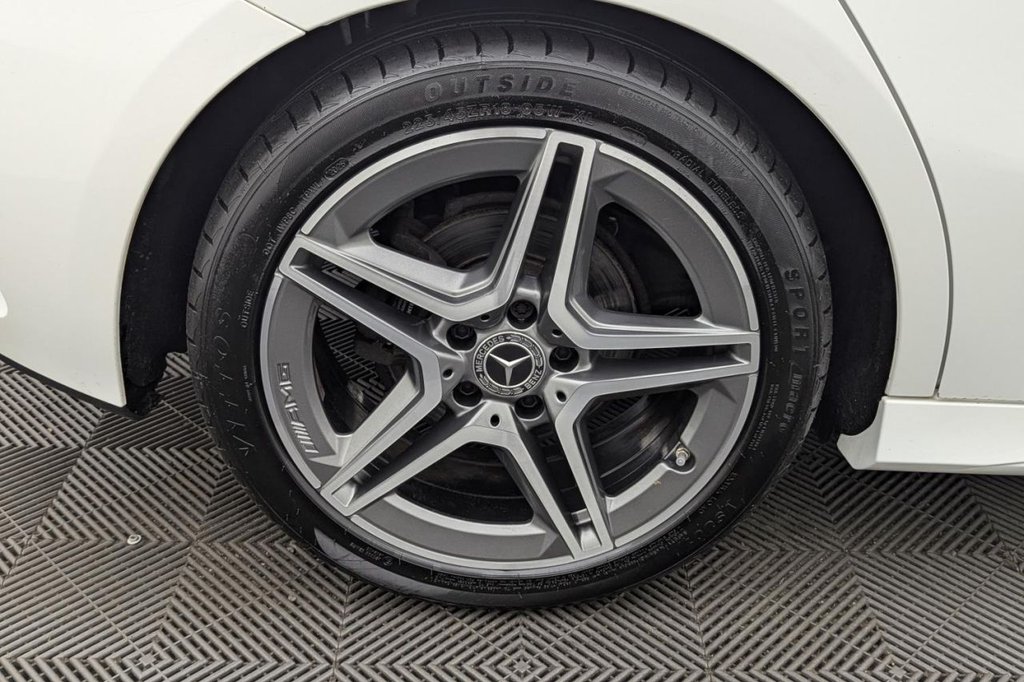 USED 2019 19 MERCEDES-BENZ A-CLASS 1.3 A180 AMG Line Hatchback 5dr Petrol Manual Euro 6 (s/s) (136 ps) Sat Nav, Rear Camera, Cruise