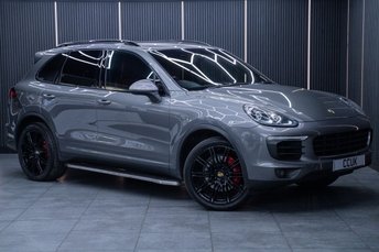 2015 PORSCHE CAYENNE
