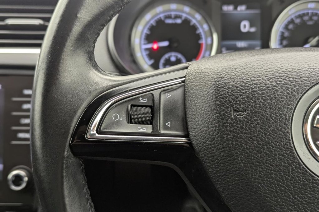 USED 2019 69 SKODA OCTAVIA 2.0 TDI SE L Estate 5dr Diesel Manual Euro 6 (s/s) (150 ps) Car Play, Sat Nav, Sensors