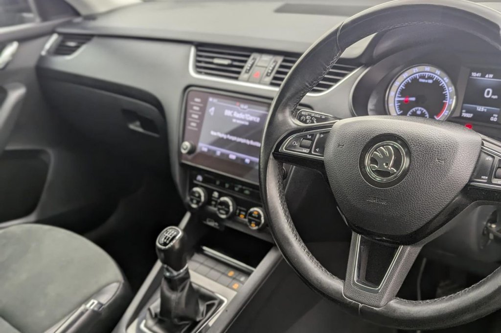 USED 2019 69 SKODA OCTAVIA 2.0 TDI SE L Estate 5dr Diesel Manual Euro 6 (s/s) (150 ps) Car Play, Sat Nav, Sensors