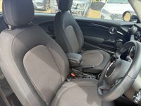 USED 2023 73 MINI HATCH 1.5 Cooper Classic Hatchback 3dr Petrol Steptronic Euro 6 (s/s) (136 ps) VERY LOW MILEAGE
