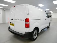 USED 2024 74 PEUGEOT E-EXPERT 100 KW 75 KWH L1 PROFESSIONAL AUTOMATIC ( DELIVERY MILES ) ELECTRIC | CARPLAY | AIR CON | DELIVERY MILES !