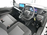 USED 2024 24 PEUGEOT E-EXPERT 100 KW 75 KWH L1 PROFESSIONAL AUTOMATIC ( DELIVERY MILES ) ELECTRIC | CARPLAY | AIR CON | DELIVERY MILES !
