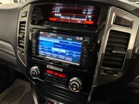 USED 2015 65 MITSUBISHI SHOGUN 3.2 DI-DC SG3 SUV 5dr Diesel Auto 4WD Euro 6 LWB (187 ps) 