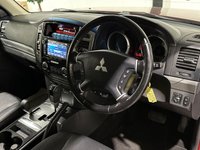 USED 2015 65 MITSUBISHI SHOGUN 3.2 DI-DC SG3 SUV 5dr Diesel Auto 4WD Euro 6 LWB (187 ps) 