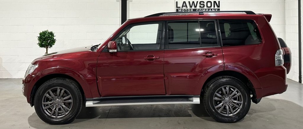 USED 2015 65 MITSUBISHI SHOGUN 3.2 DI-DC SG3 SUV 5dr Diesel Auto 4WD Euro 6 LWB (187 ps) 