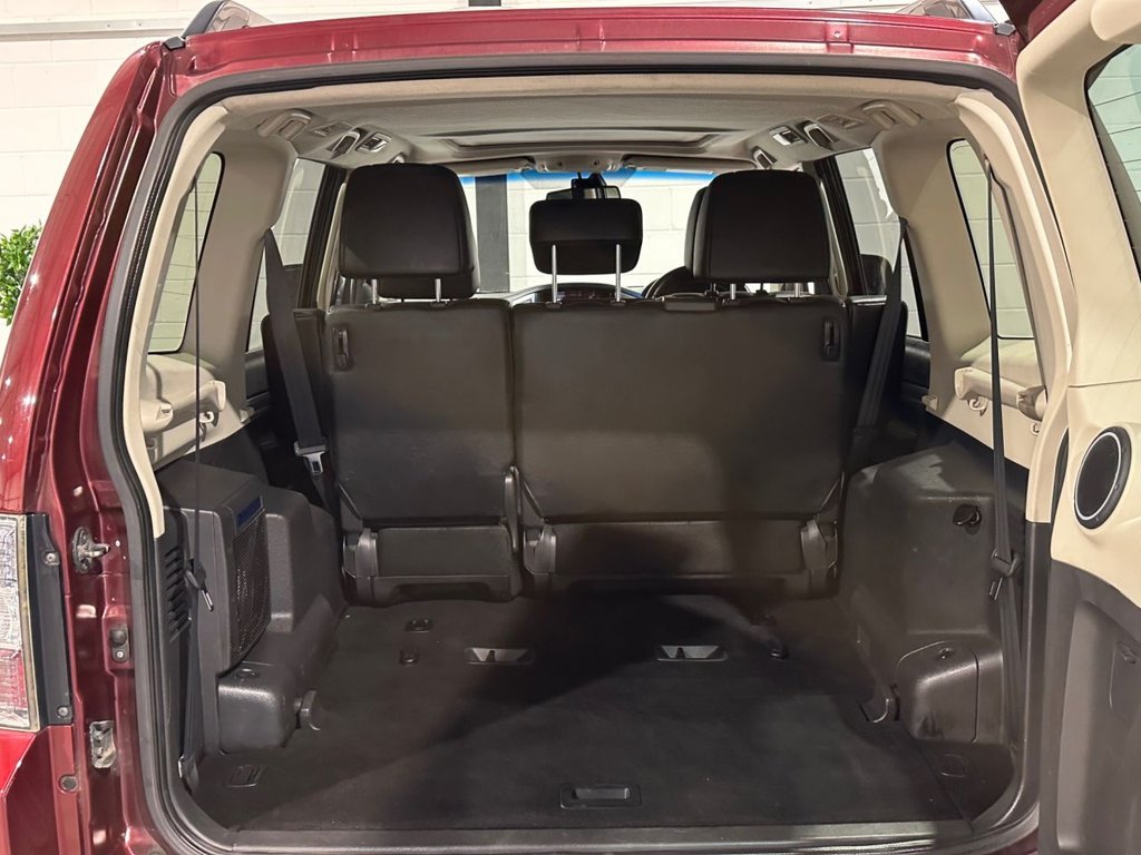 USED 2015 65 MITSUBISHI SHOGUN 3.2 DI-DC SG3 SUV 5dr Diesel Auto 4WD Euro 6 LWB (187 ps) 