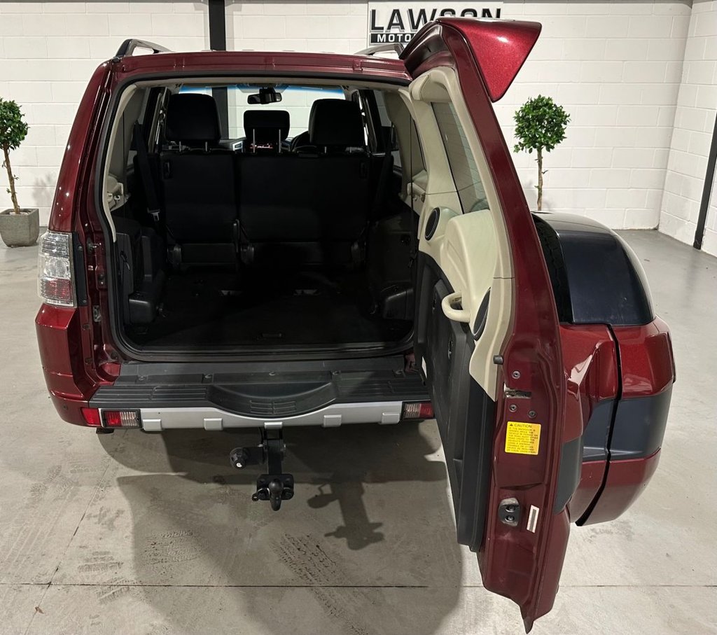 USED 2015 65 MITSUBISHI SHOGUN 3.2 DI-DC SG3 SUV 5dr Diesel Auto 4WD Euro 6 LWB (187 ps) 