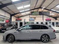 USED 2022 22 VOLKSWAGEN GOLF 1.5 eTSI MHEV R-Line DSG Euro 6 (s/s) 5dr 18" Alloys. Winter Pack