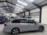 USED 2022 22 VOLKSWAGEN GOLF 1.5 eTSI MHEV R-Line DSG Euro 6 (s/s) 5dr 18" Alloys. Winter Pack