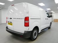 USED 2024 74 PEUGEOT E-EXPERT 100 KW 75 KWH L1 PROFESSIONAL AUTOMATIC ( DELIVERY MILES ) ELECTRIC | CARPLAY | AIR CON | DELIVERY MILES !