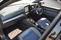 USED 2026 75 VOLKSWAGEN GOLF 2.0 TSI R Black Edition Hatchback 5dr Petrol DSG 4Motion Euro 6 (s/s) (333 ps) PAN ROOF / HUD / PERF PACK