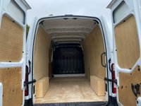 USED 2023 23 RENAULT MASTER  LM35 BUSINESS + LWB MEDIUM HIGH 2.0 DCI 135PS One Company Owner, 42000 Miles, Popular Model With Additional Air Con & Rear Parking Sensors!