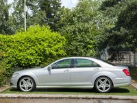 USED 2013 13 MERCEDES-BENZ S-CLASS 3.0 S350L V6 BlueTEC AMG Sport Edition Saloon 4dr Diesel G-Tronic+ Euro 6 (s/s) (258 ps) A ONE PREVIOUS OWNER EXAMPLE OF THE LUXURIOUSLY APPOINTED LONG  WHEEL BASE MODEL WITH LOWER VED OF JUST &pound;325 PER YEAR AND TWIN PANORAMIC SUNROOFS