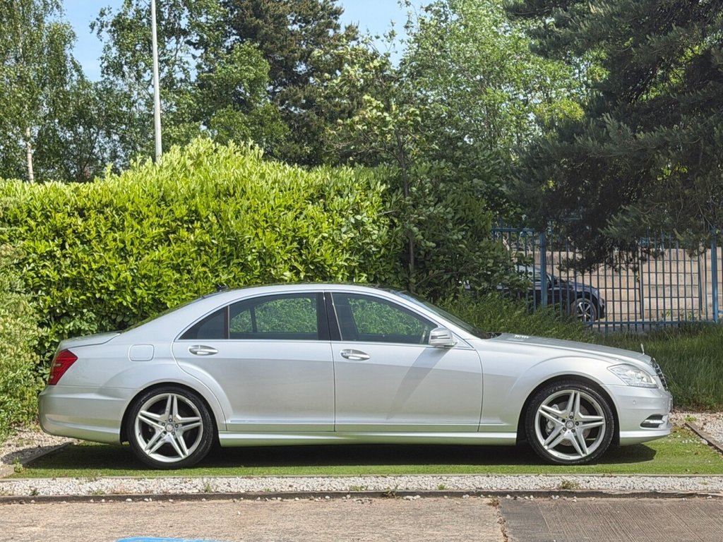 USED 2013 13 MERCEDES-BENZ S-CLASS 3.0 S350L V6 BlueTEC AMG Sport Edition Saloon 4dr Diesel G-Tronic+ Euro 6 (s/s) (258 ps) A ONE PREVIOUS OWNER EXAMPLE OF THE LUXURIOUSLY APPOINTED LONG  WHEEL BASE MODEL WITH LOWER VED OF JUST &pound;325 PER YEAR AND TWIN PANORAMIC SUNROOFS