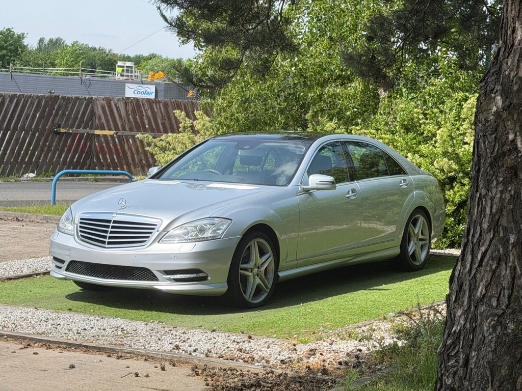 USED 2013 13 MERCEDES-BENZ S-CLASS 3.0 S350L V6 BlueTEC AMG Sport Edition Saloon 4dr Diesel G-Tronic+ Euro 6 (s/s) (258 ps) A ONE PREVIOUS OWNER EXAMPLE OF THE LUXURIOUSLY APPOINTED LONG  WHEEL BASE MODEL WITH LOWER VED OF JUST &pound;325 PER YEAR AND TWIN PANORAMIC SUNROOFS