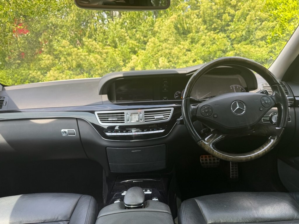 USED 2013 13 MERCEDES-BENZ S-CLASS 3.0 S350L V6 BlueTEC AMG Sport Edition Saloon 4dr Diesel G-Tronic+ Euro 6 (s/s) (258 ps) A ONE PREVIOUS OWNER EXAMPLE OF THE LUXURIOUSLY APPOINTED LONG  WHEEL BASE MODEL WITH LOWER VED OF JUST &pound;325 PER YEAR AND TWIN PANORAMIC SUNROOFS