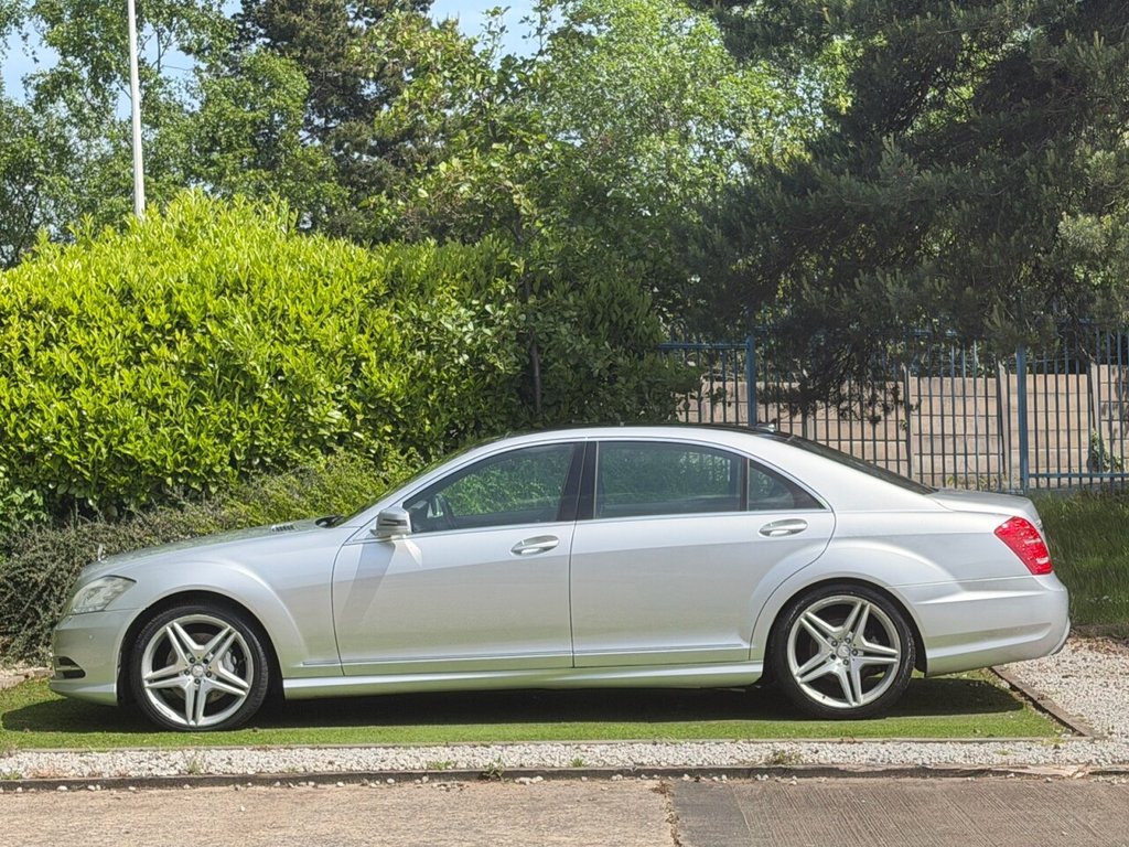 USED 2013 13 MERCEDES-BENZ S-CLASS 3.0 S350L V6 BlueTEC AMG Sport Edition Saloon 4dr Diesel G-Tronic+ Euro 6 (s/s) (258 ps) A ONE PREVIOUS OWNER EXAMPLE OF THE LUXURIOUSLY APPOINTED LONG  WHEEL BASE MODEL WITH LOWER VED OF JUST &pound;325 PER YEAR AND TWIN PANORAMIC SUNROOFS