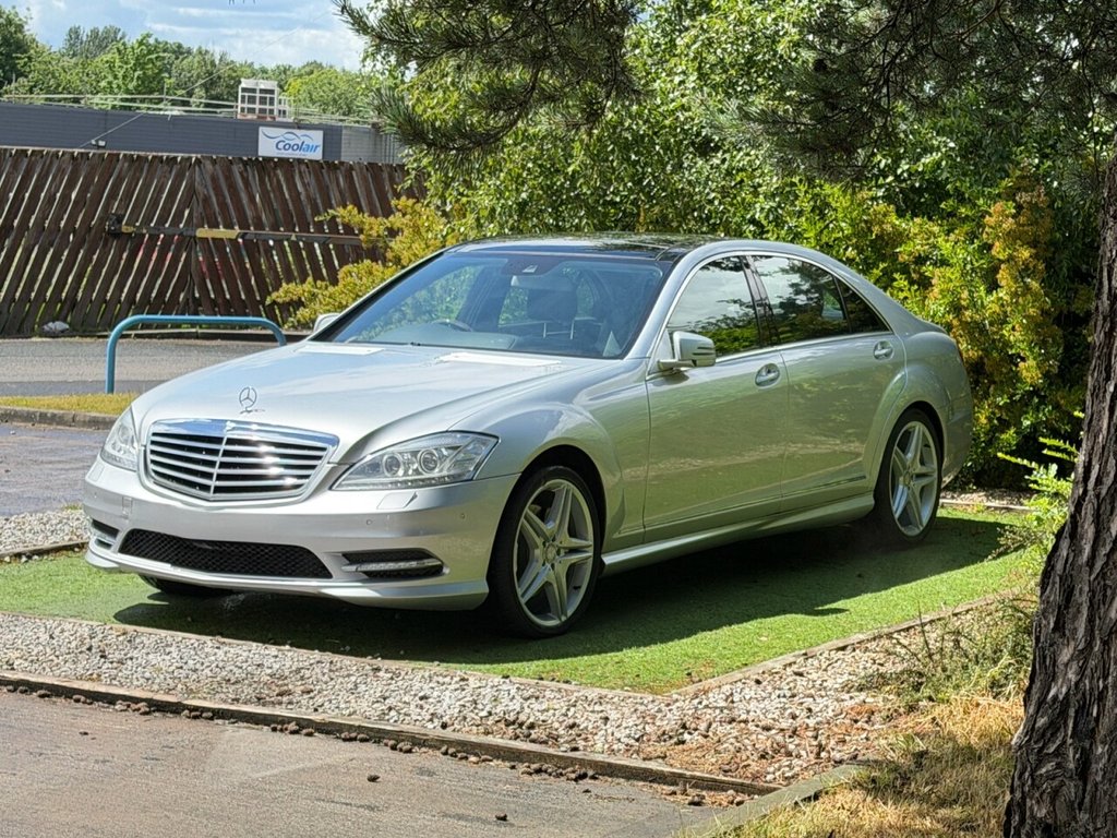 USED 2013 13 MERCEDES-BENZ S-CLASS 3.0 S350L V6 BlueTEC AMG Sport Edition Saloon 4dr Diesel G-Tronic+ Euro 6 (s/s) (258 ps) A ONE PREVIOUS OWNER EXAMPLE OF THE LUXURIOUSLY APPOINTED LONG  WHEEL BASE MODEL WITH LOWER VED OF JUST &pound;325 PER YEAR AND TWIN PANORAMIC SUNROOFS