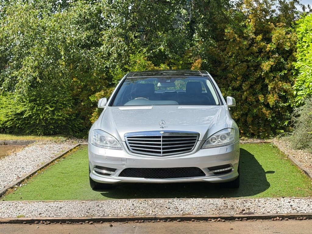 USED 2013 13 MERCEDES-BENZ S-CLASS 3.0 S350L V6 BlueTEC AMG Sport Edition Saloon 4dr Diesel G-Tronic+ Euro 6 (s/s) (258 ps) A ONE PREVIOUS OWNER EXAMPLE OF THE LUXURIOUSLY APPOINTED LONG  WHEEL BASE MODEL WITH LOWER VED OF JUST &pound;325 PER YEAR AND TWIN PANORAMIC SUNROOFS