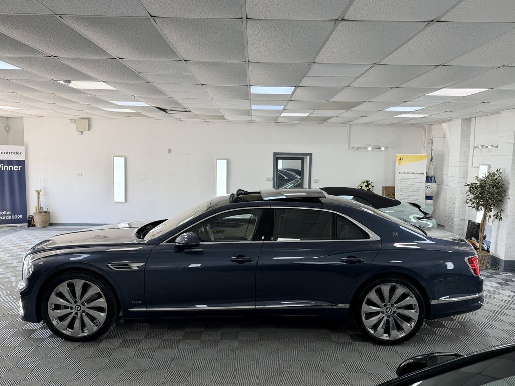 USED 2020 20 BENTLEY FLYING SPUR 6.0 W12 Saloon 4dr Petrol Auto 4WD Euro 6 (635 ps) 