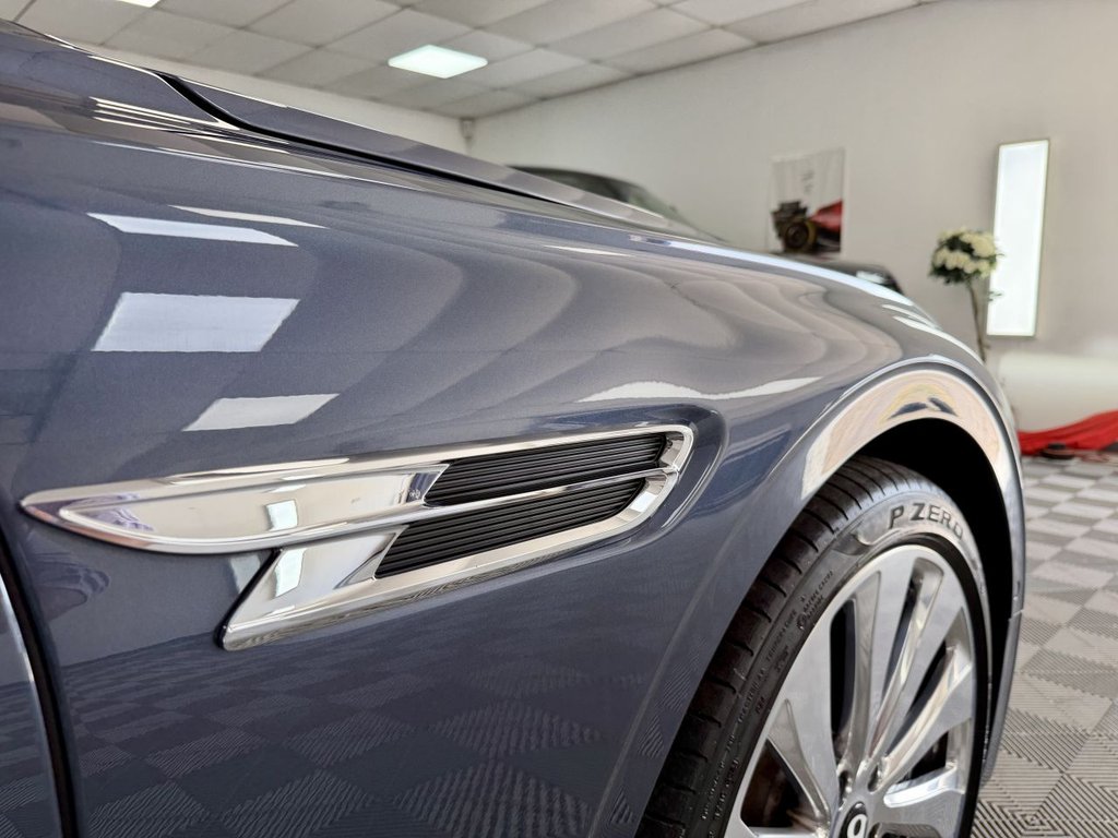 USED 2020 20 BENTLEY FLYING SPUR 6.0 W12 Saloon 4dr Petrol Auto 4WD Euro 6 (635 ps) 