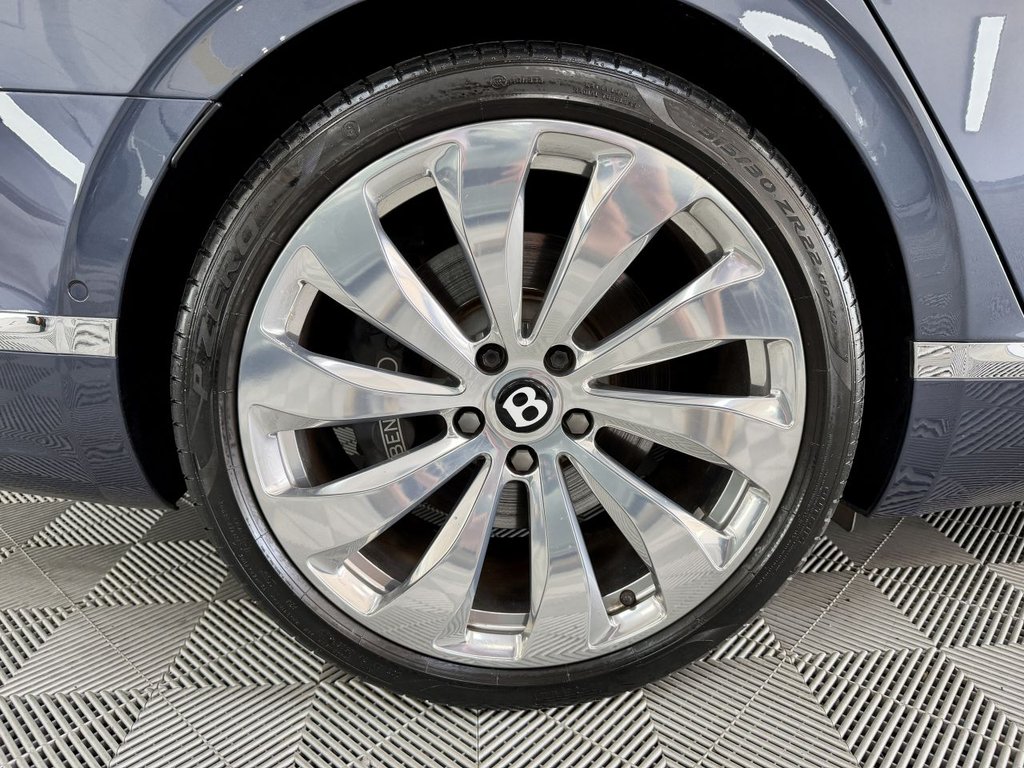 USED 2020 20 BENTLEY FLYING SPUR 6.0 W12 Saloon 4dr Petrol Auto 4WD Euro 6 (635 ps) 