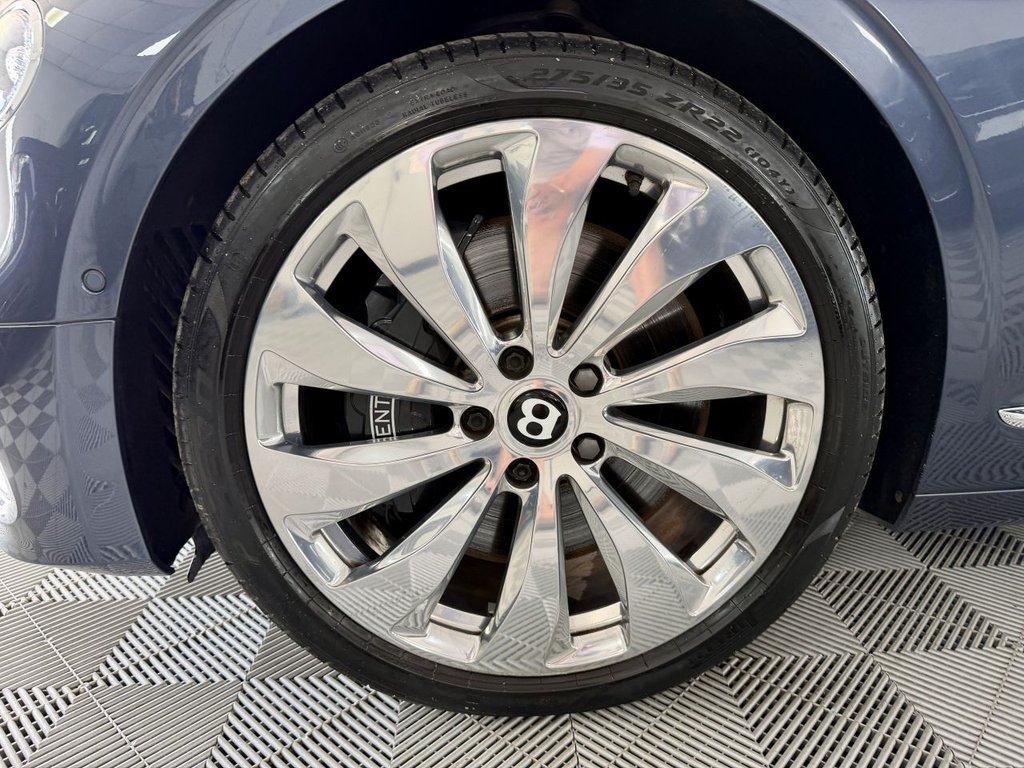 USED 2020 20 BENTLEY FLYING SPUR 6.0 W12 Saloon 4dr Petrol Auto 4WD Euro 6 (635 ps) 