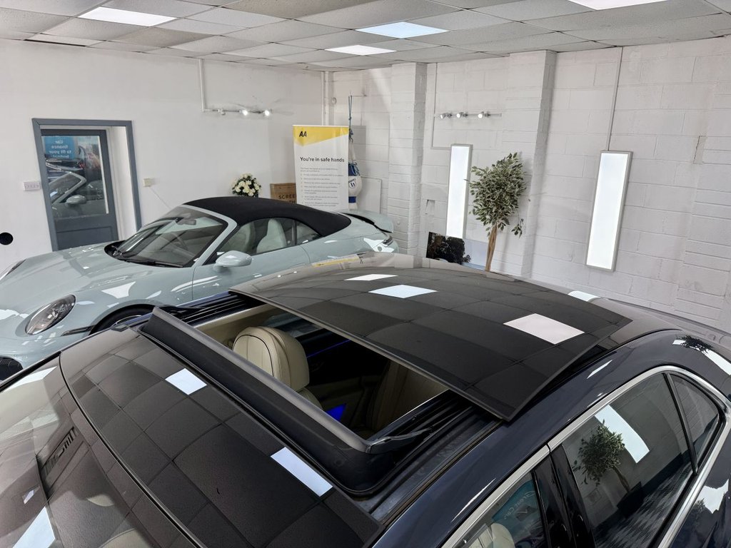 USED 2020 20 BENTLEY FLYING SPUR 6.0 W12 Saloon 4dr Petrol Auto 4WD Euro 6 (635 ps) 
