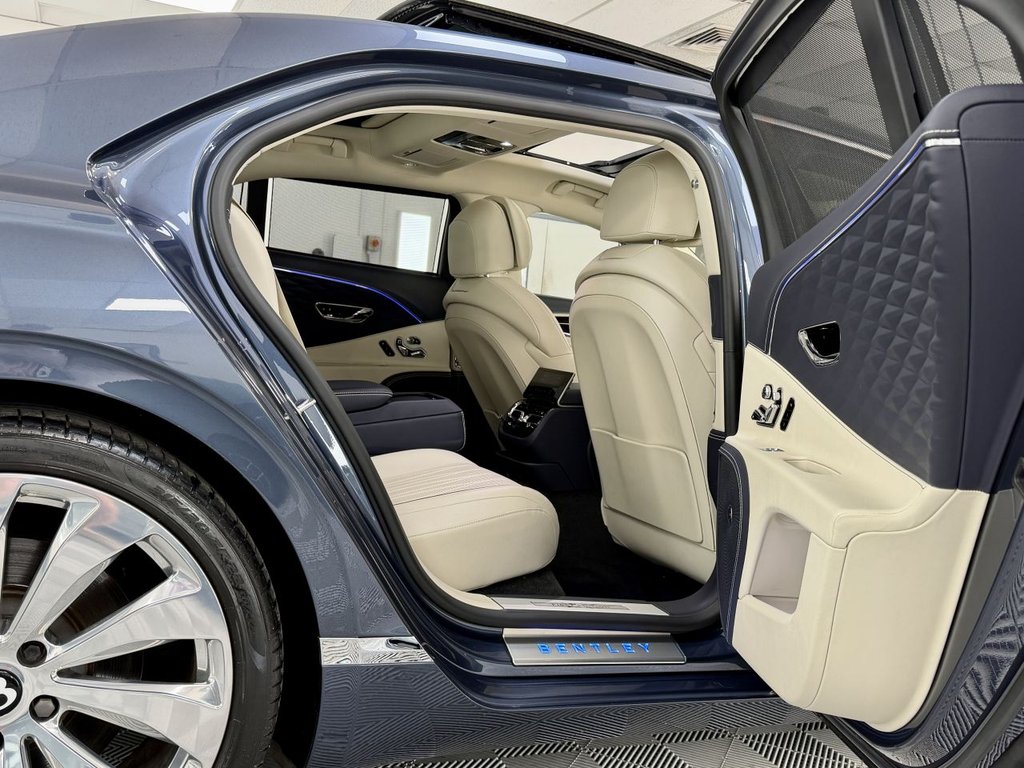 USED 2020 20 BENTLEY FLYING SPUR 6.0 W12 Saloon 4dr Petrol Auto 4WD Euro 6 (635 ps) 