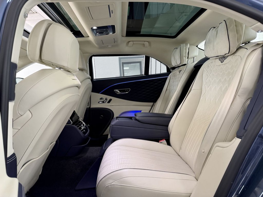 USED 2020 20 BENTLEY FLYING SPUR 6.0 W12 Saloon 4dr Petrol Auto 4WD Euro 6 (635 ps) 
