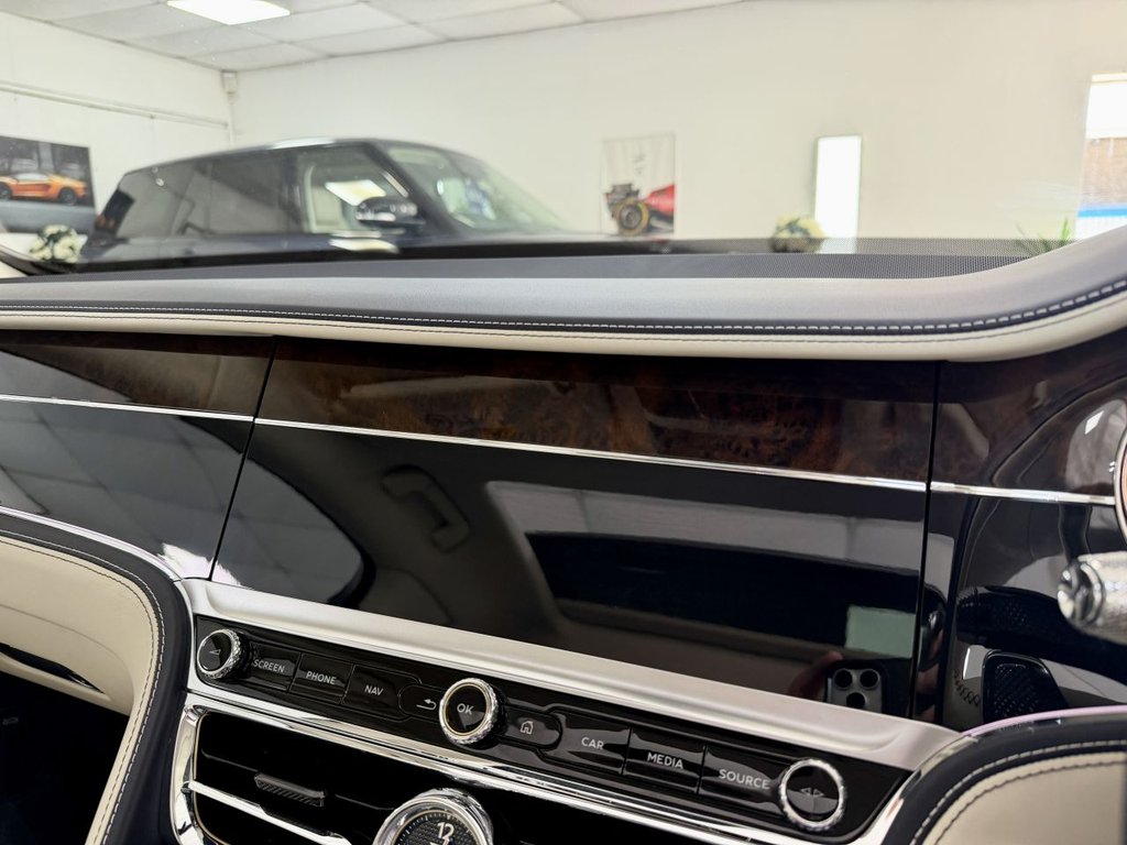 USED 2020 20 BENTLEY FLYING SPUR 6.0 W12 Saloon 4dr Petrol Auto 4WD Euro 6 (635 ps) 