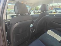 USED 2018 68 HYUNDAI TUCSON 2.0 CRDi SE Nav SUV 5dr Diesel Auto 4WD Euro 6 (136 ps) *VERY LOW MILEAGE*