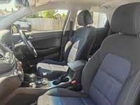 USED 2018 68 HYUNDAI TUCSON 2.0 CRDi SE Nav SUV 5dr Diesel Auto 4WD Euro 6 (136 ps) *VERY LOW MILEAGE*