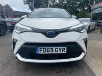 USED 2019 69 TOYOTA C-HR 1.8 VVT-h Design SUV 5dr Petrol Hybrid CVT Euro 6 (s/s) (122 ps) SAT NAV | REAR CAMERA