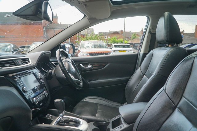 View our NISSAN QASHQAI