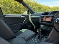 USED 2019 69 VOLKSWAGEN TIGUAN 2.0 TDI R-Line Tech SUV 5dr Diesel Manual Euro 6 (s/s) (150 ps) 